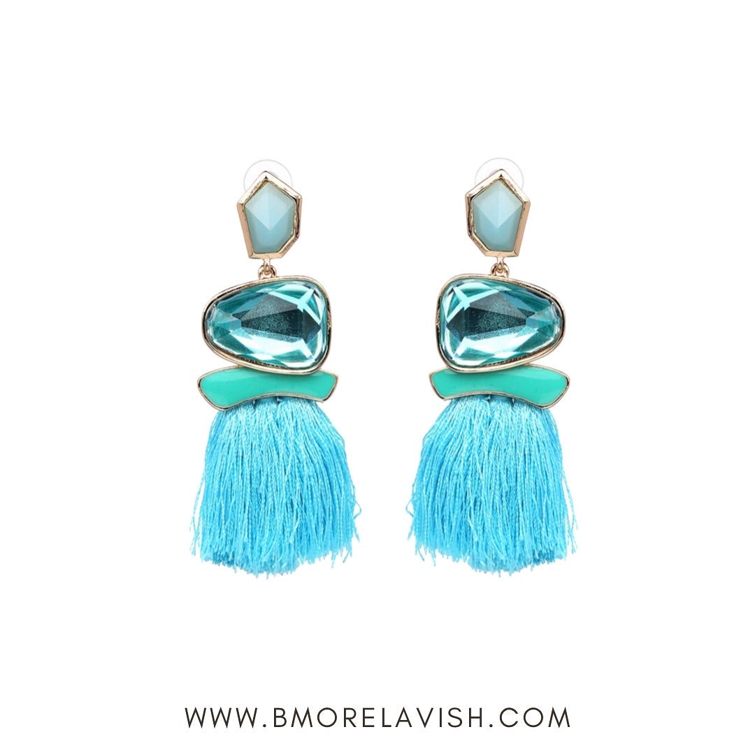 Uptown Diva Light Blue Earrings